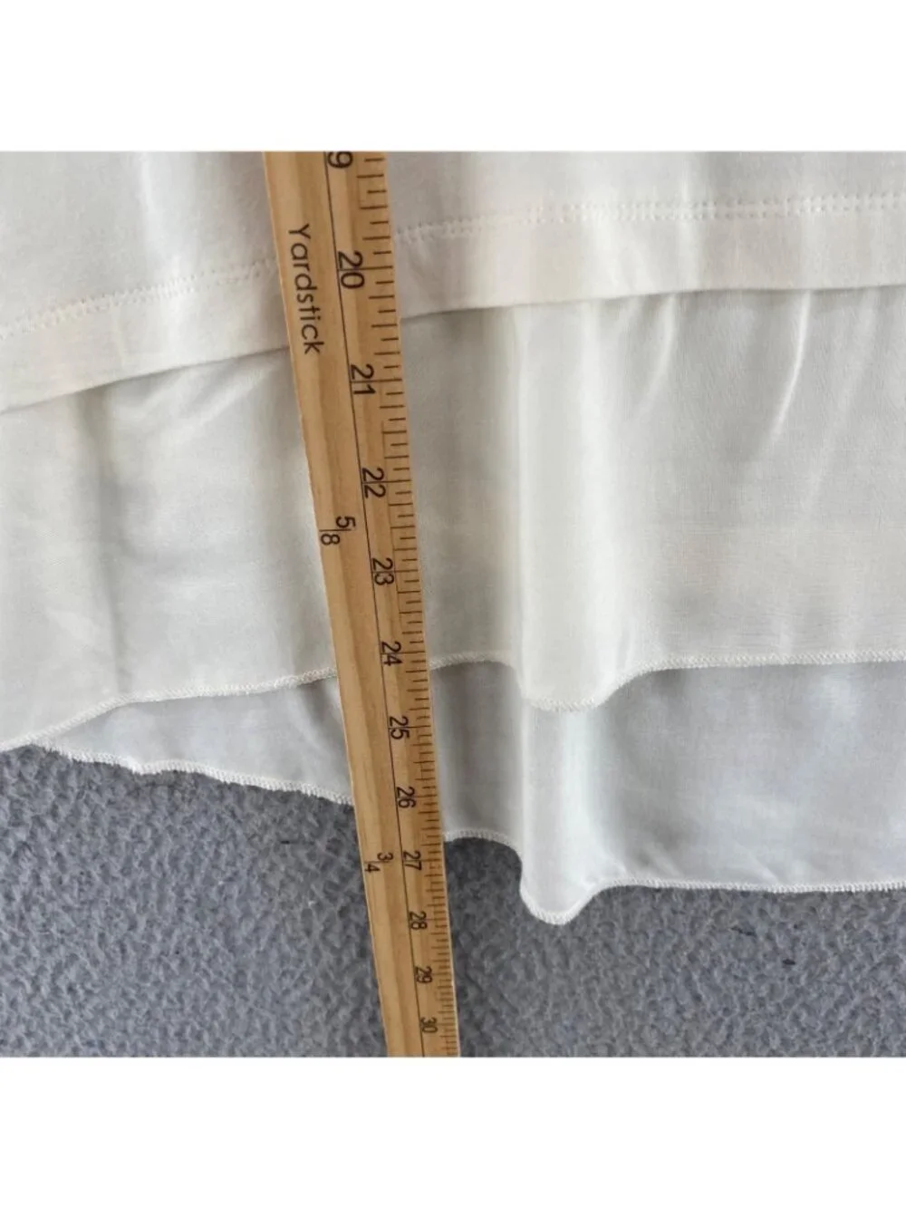 Soft Surroundings Top Womens Small Petite Ivory Shirt Hem Tank Crew Neck Stretch